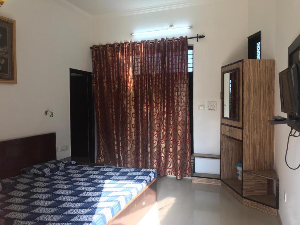 Sai Home Stay Bed & Breakfast- Near Tajmahal Agra  Dış mekan fotoğraf