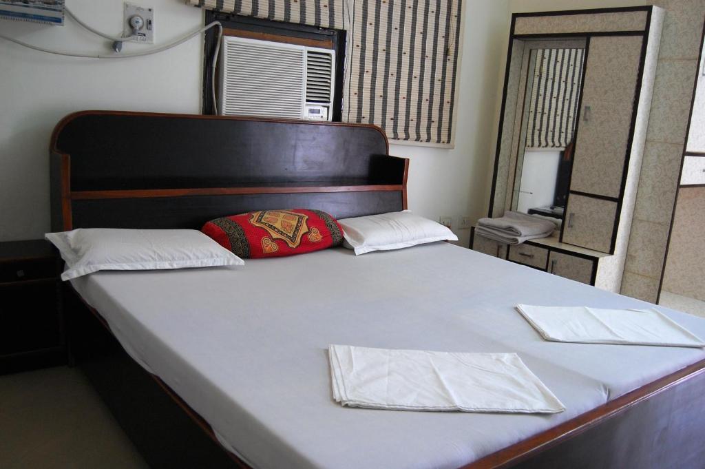 Sai Home Stay Bed & Breakfast- Near Tajmahal Agra  Oda fotoğraf