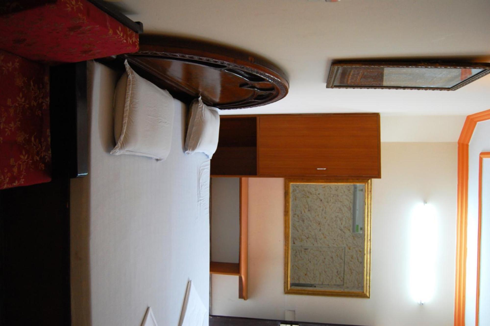 Sai Home Stay Bed & Breakfast- Near Tajmahal Agra  Dış mekan fotoğraf