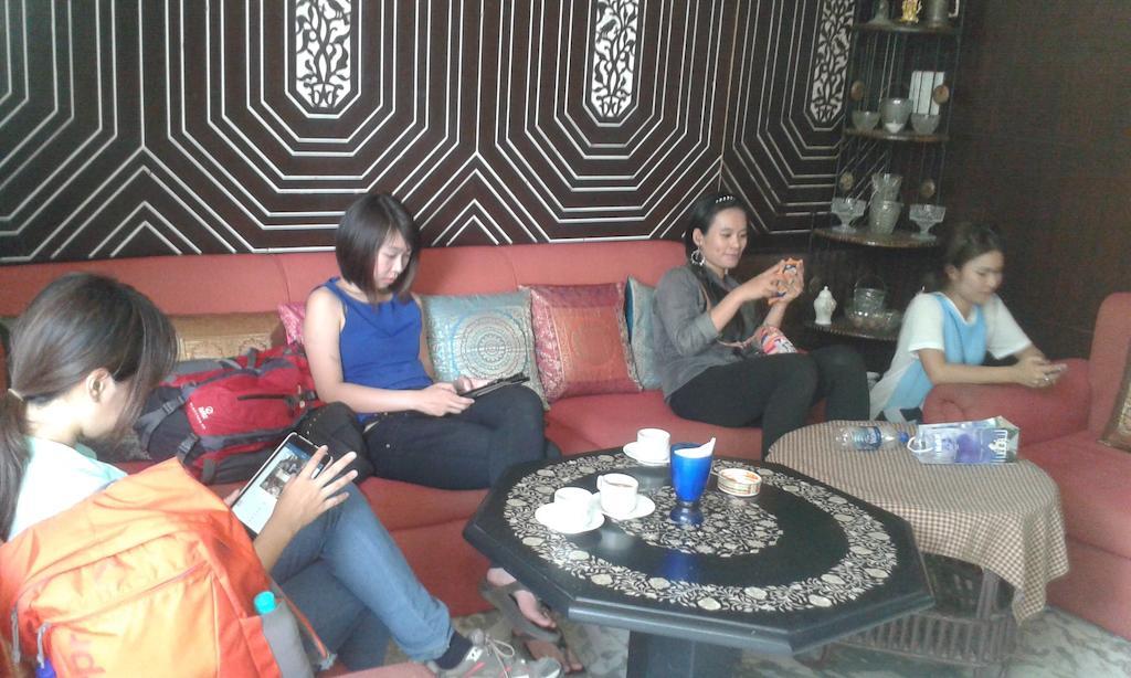 Sai Home Stay Bed & Breakfast- Near Tajmahal Agra  Dış mekan fotoğraf